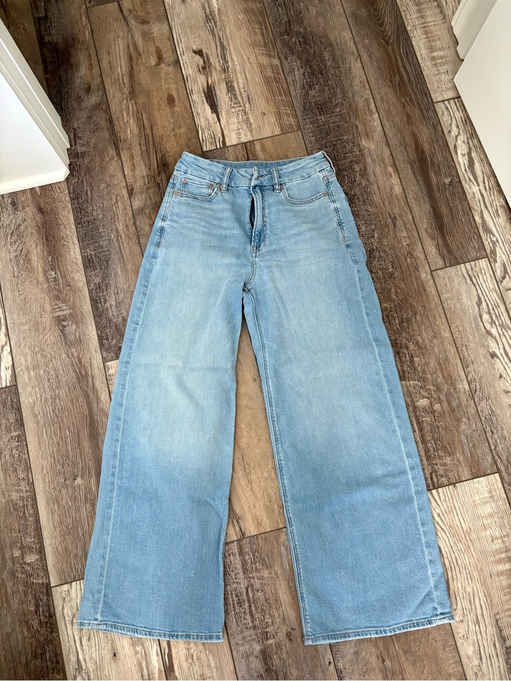 American Eagle Curvy Super High-Rise Baggy Jean